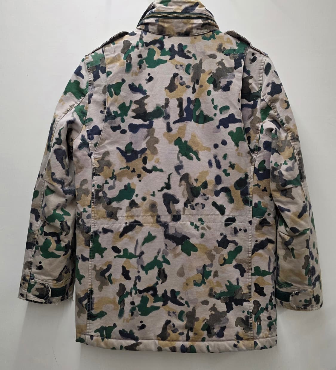 쟈딕앤볼테르 퍼안감 카모야상 겨울자켓.  싸이즈 95. 남자 상품이미지2