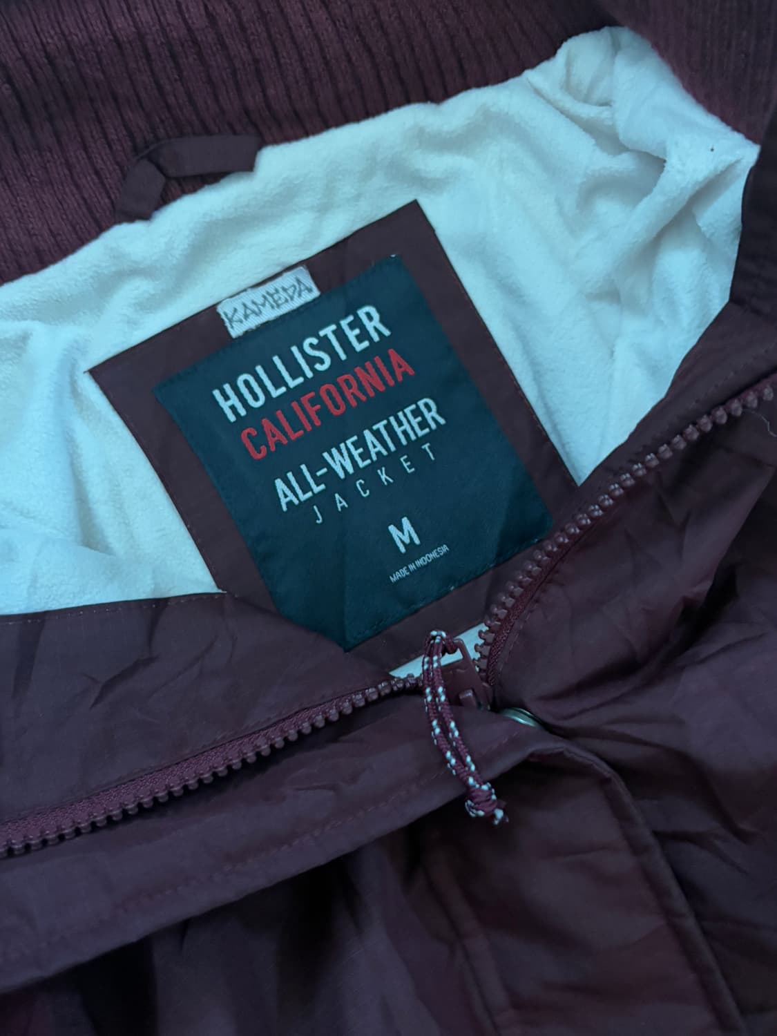 • Hollister Burgundy Windbreaker 상품이미지3