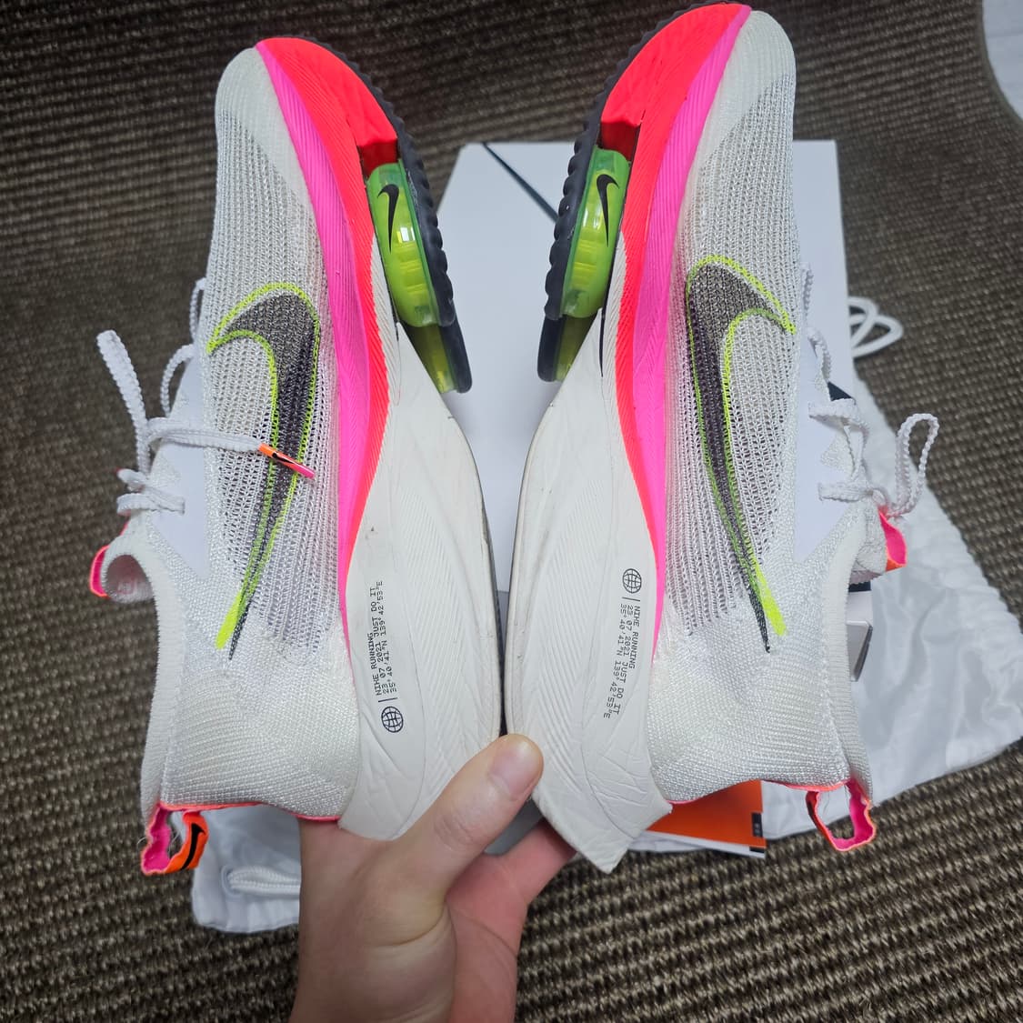 나이키 에어 줌 알파플라이 넥스트% 플라이니트 로데이셔스 상품이미지5