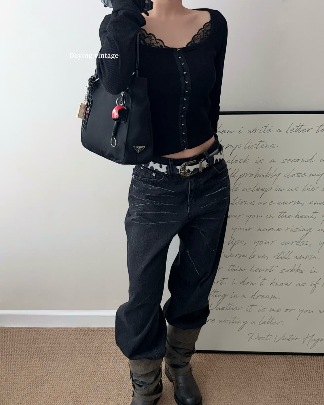 프라다 나일론 사이드 로고 호보백 상품이미지10