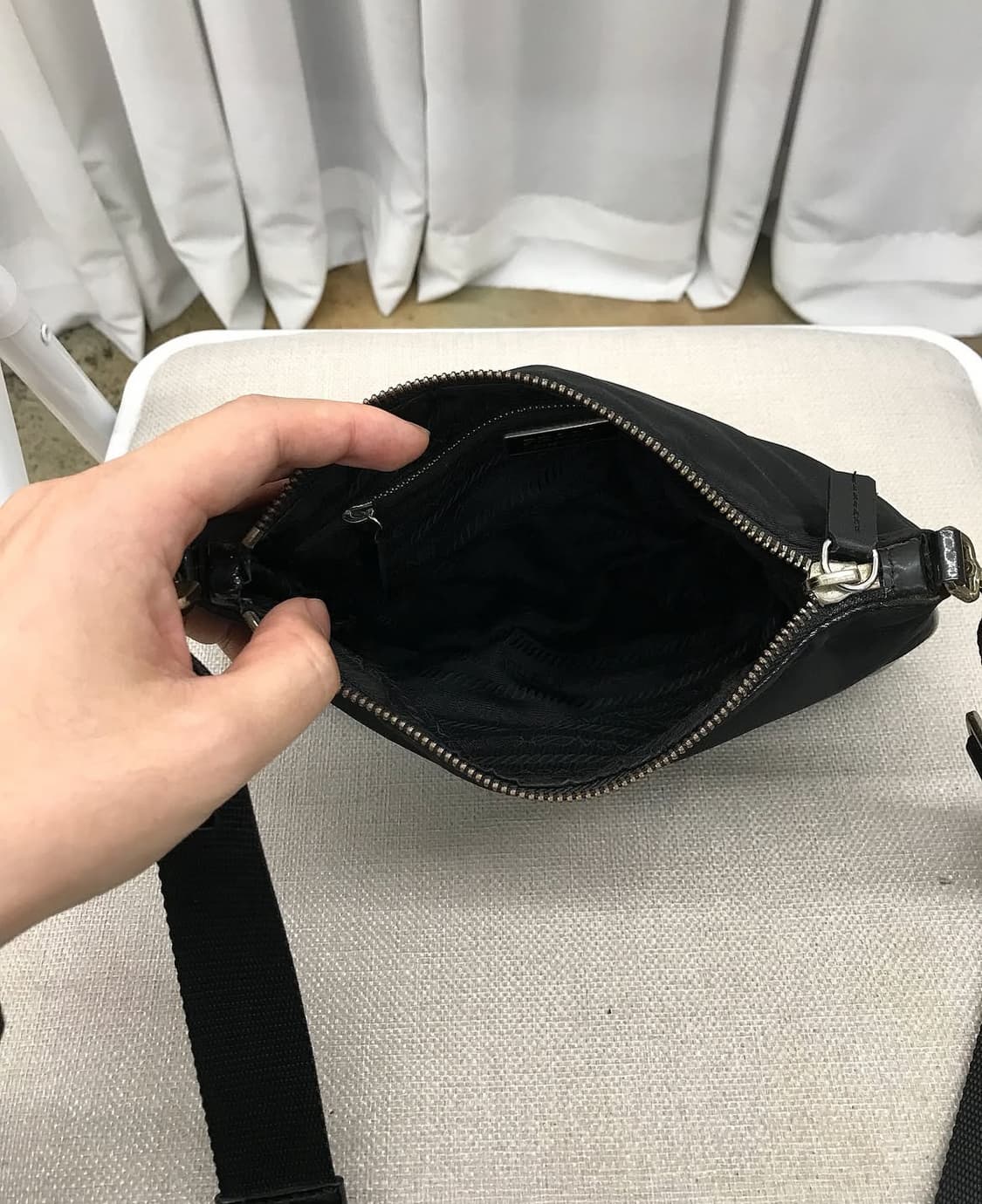 프라다 포코노 크로스백 가방 상품이미지5