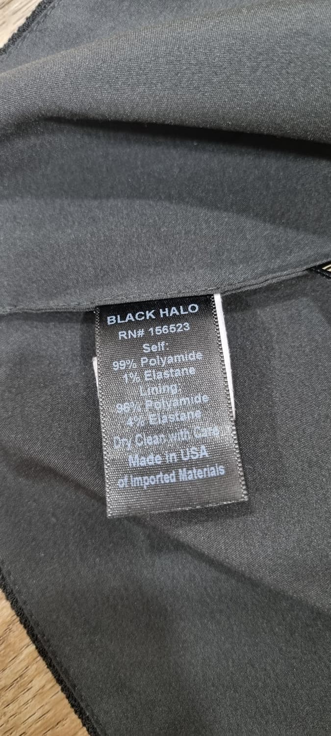 BLACK HALO 블랙헤일로 크롭앤탑 미니 셋업 XS_ 여성 상품이미지9