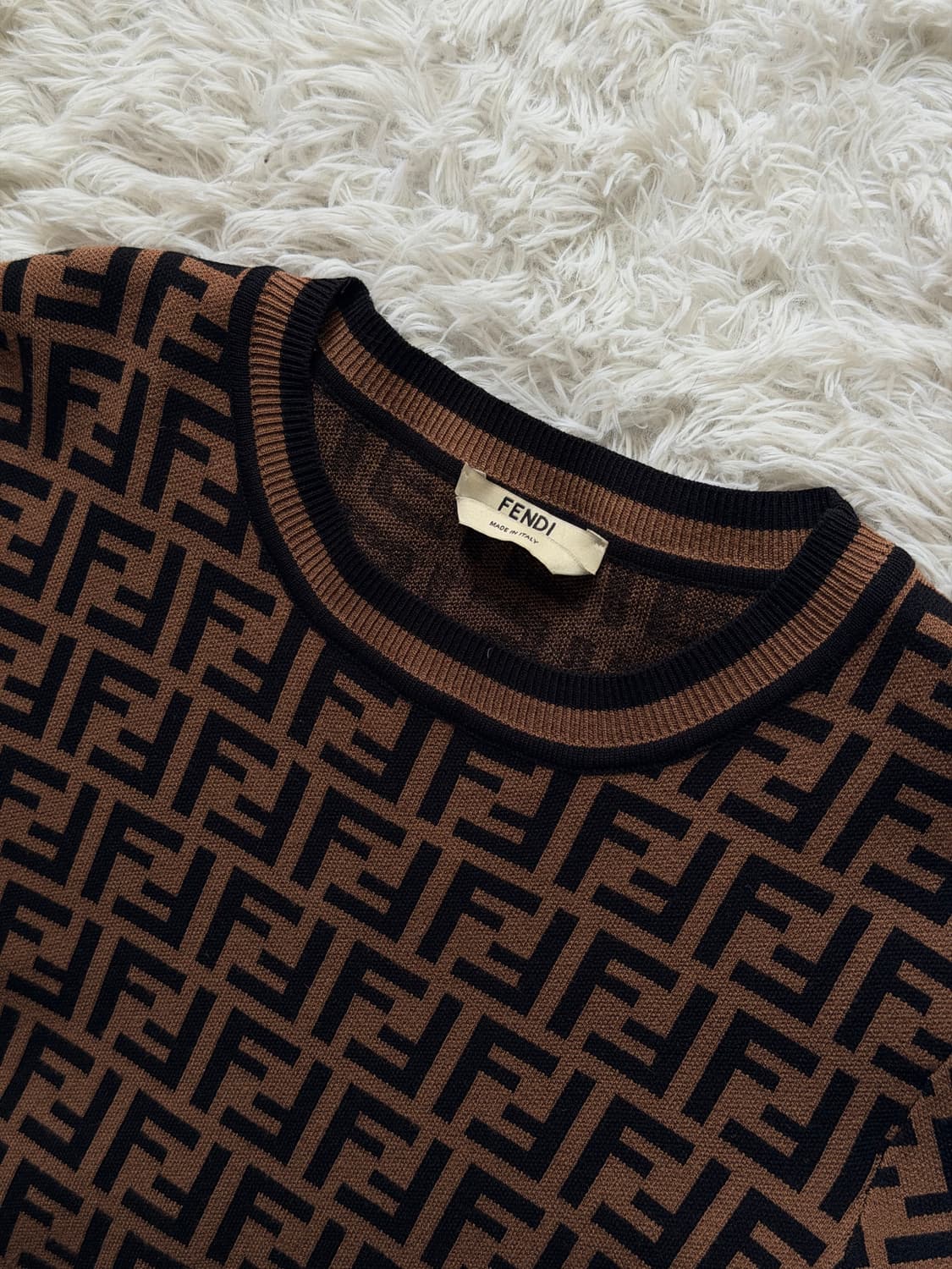 펜디(FENDI) FF 로고 자카드 니트 스웨터 상품이미지2