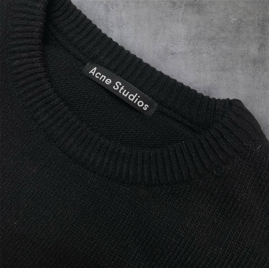 아크네 스튜디오 Acne studios 블랙 페이스 패치 니트 M 상품이미지2