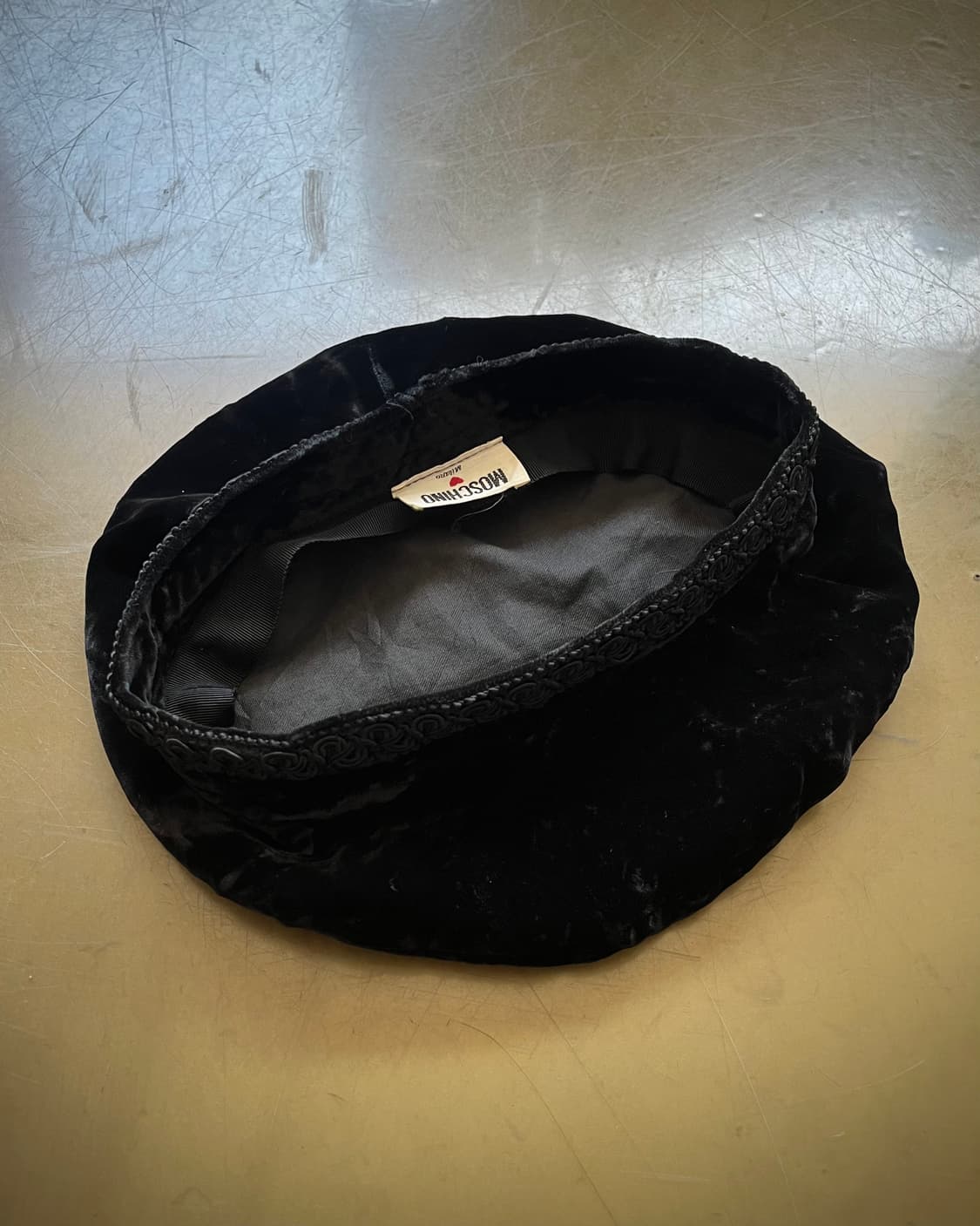1990s MOSCHINO Barid Trim Velour Beret 상품이미지5