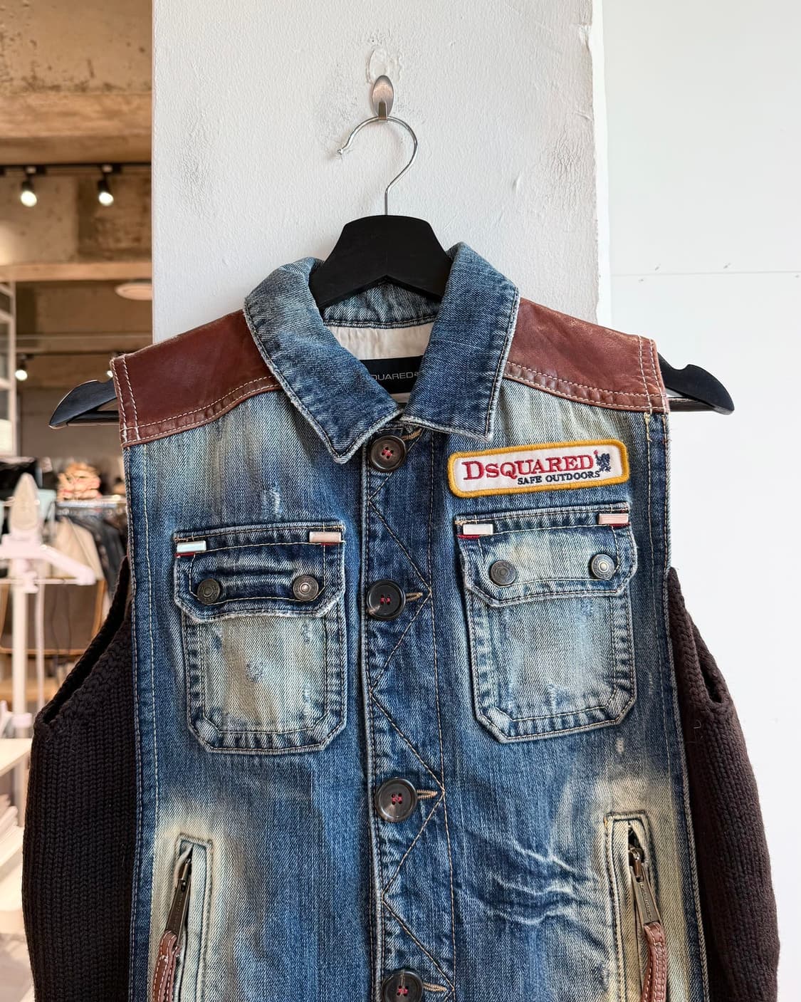디스퀘어드2 데님 다운 베스트 자켓  상품이미지3