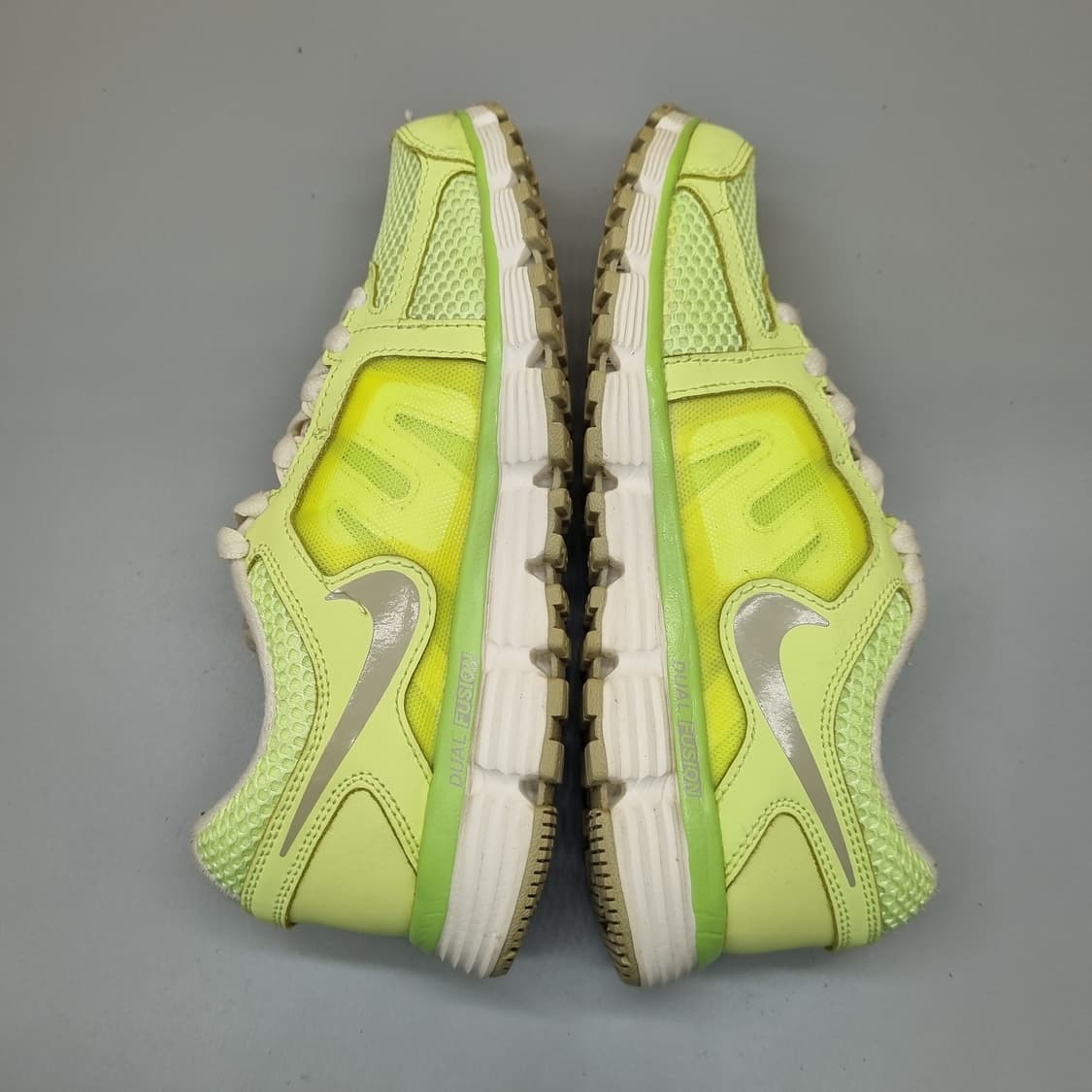 나이키 듀얼퓨전ST 여성운동화230  상품이미지5