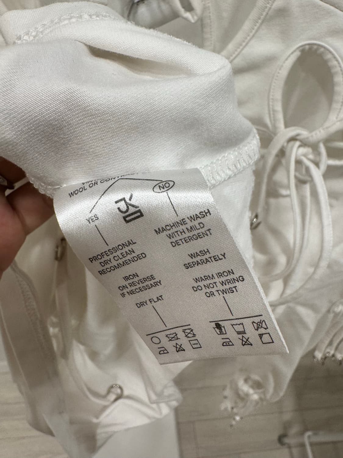 Jkim 화이트 메탈릭 링 티셔츠 상품이미지5