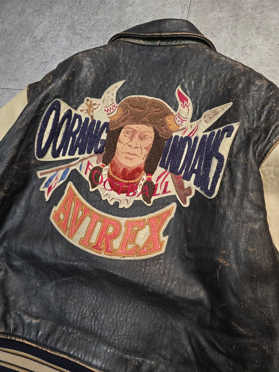 90's KR AVIREX 오랑 인디언즈 레더 바시티자켓 상품이미지10