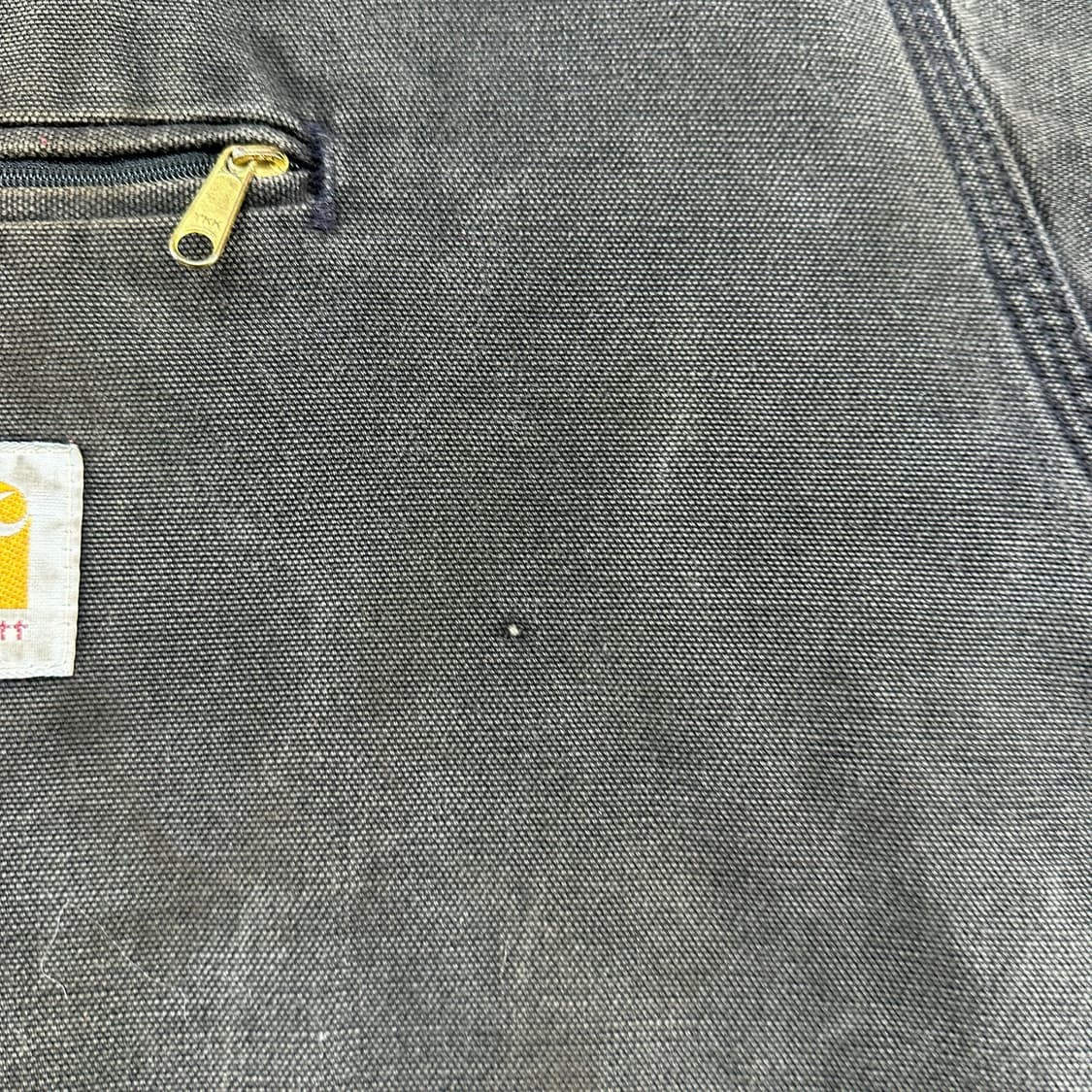 칼하트 J01 디트로이트 컨트롤드 레인 엘엘씨 커스텀 자켓 블랙 상품이미지5