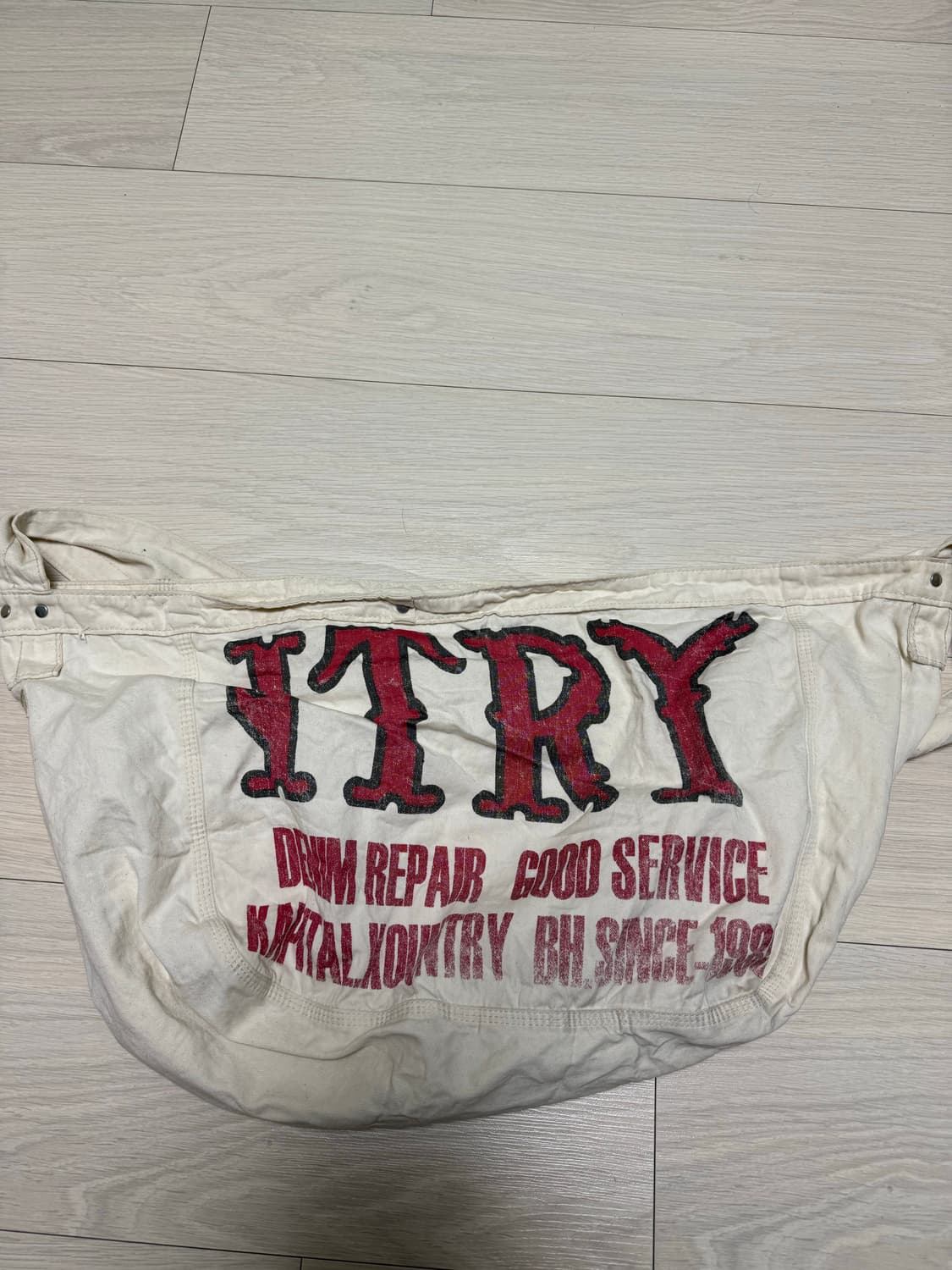 KAPITAL 뉴스페이퍼 백 상품이미지2