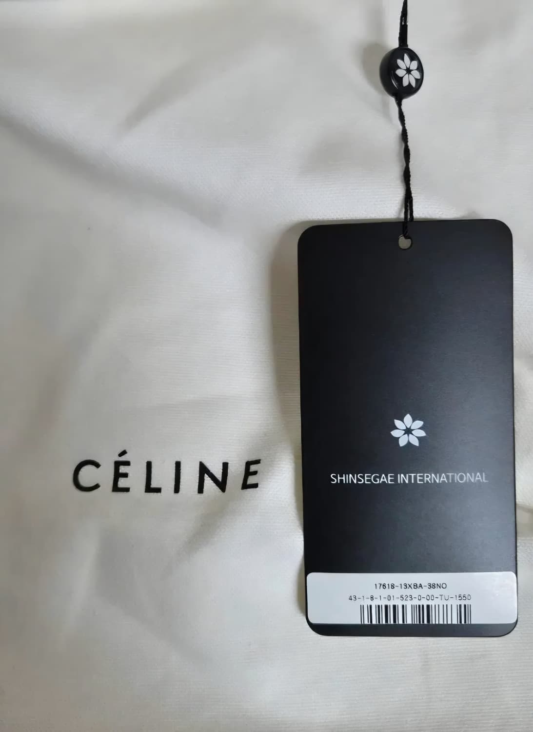 셀린느 카바스백 블랙 색상 상품이미지9