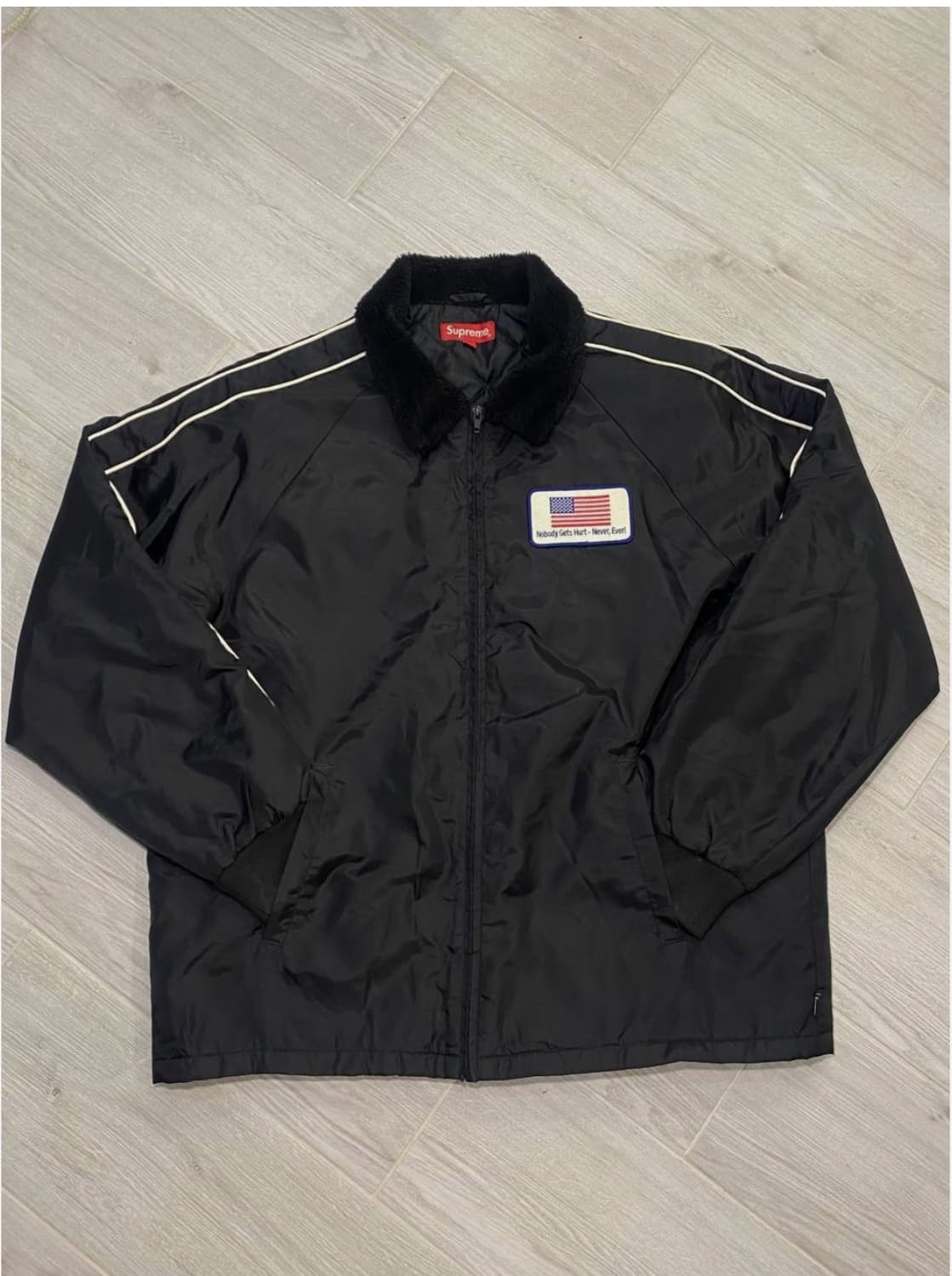 슈프림 'Nobody Gets Hurt' 패치 코치 자켓 상품이미지1