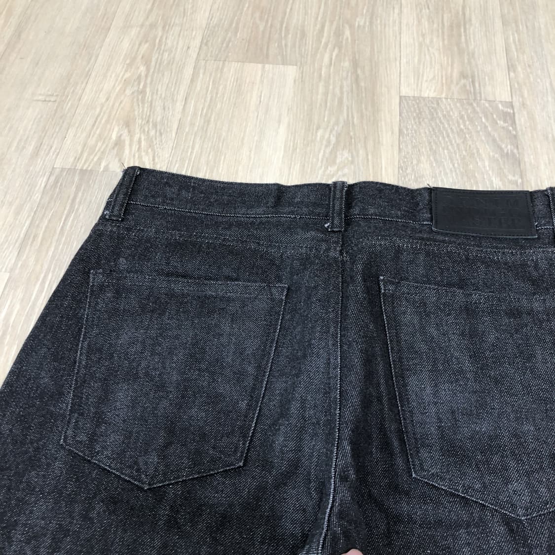 (31) 데님 인디고 마스터 쿠로키 셀비지 스트레이트핏 흑청 데님 상품이미지8