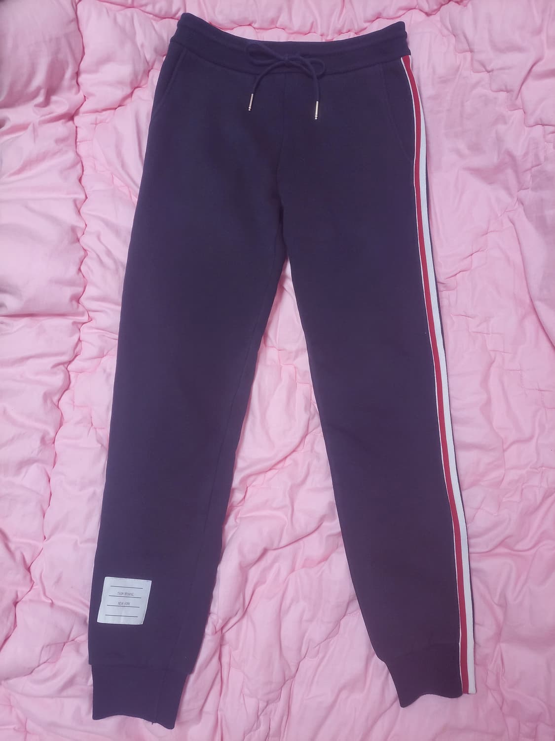 정품)급처상태좋음!톰브라운 남녀공용 스트라이프루트백 바지 스웨트 조거팬츠 상품이미지3