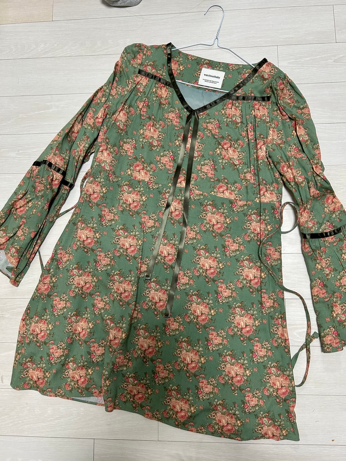 왓치아웃베이비 리본 타이 원피스 멜로우카키 상품이미지1