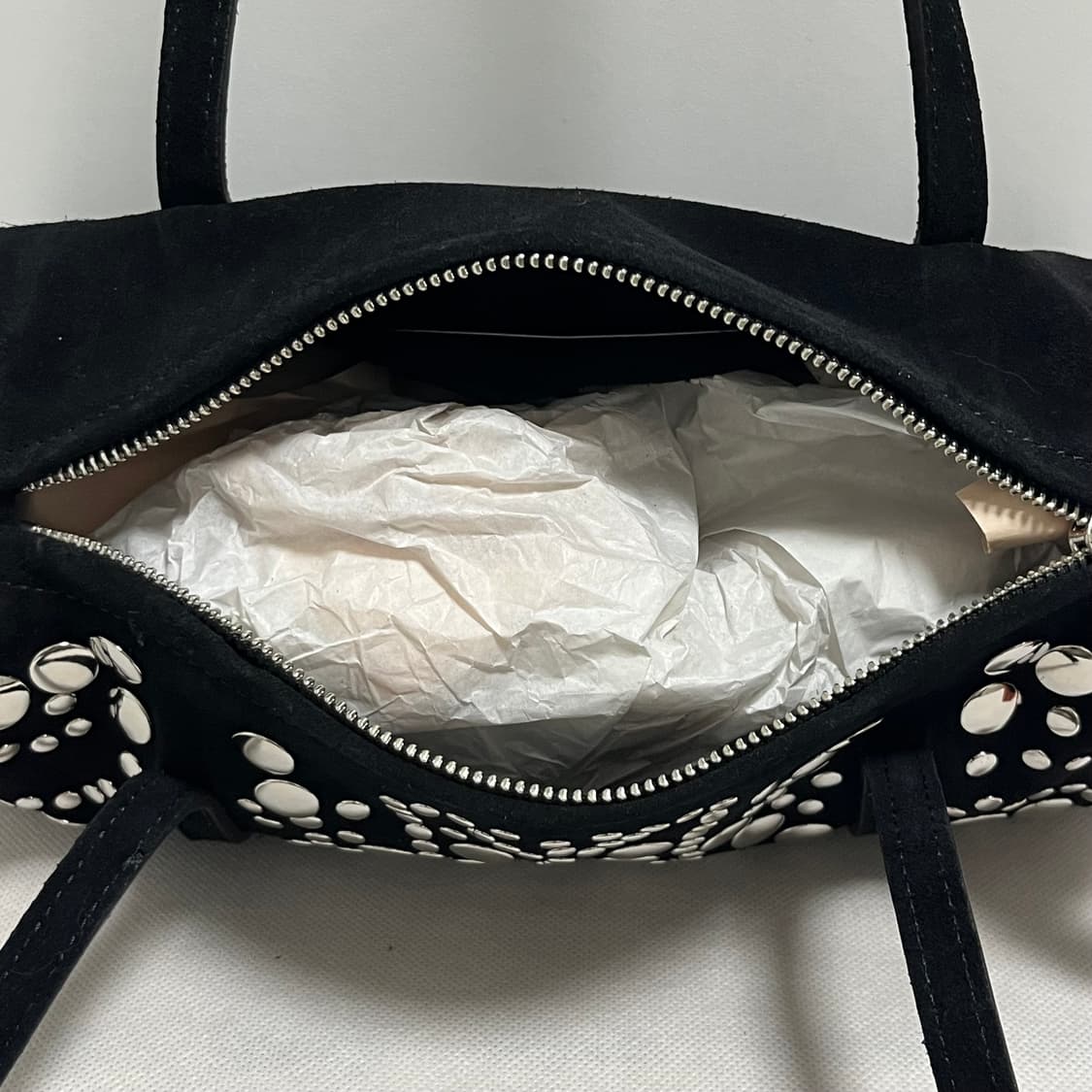 기마구아스 Sofia 스터드 백/블랙 스웨이드 상품이미지3