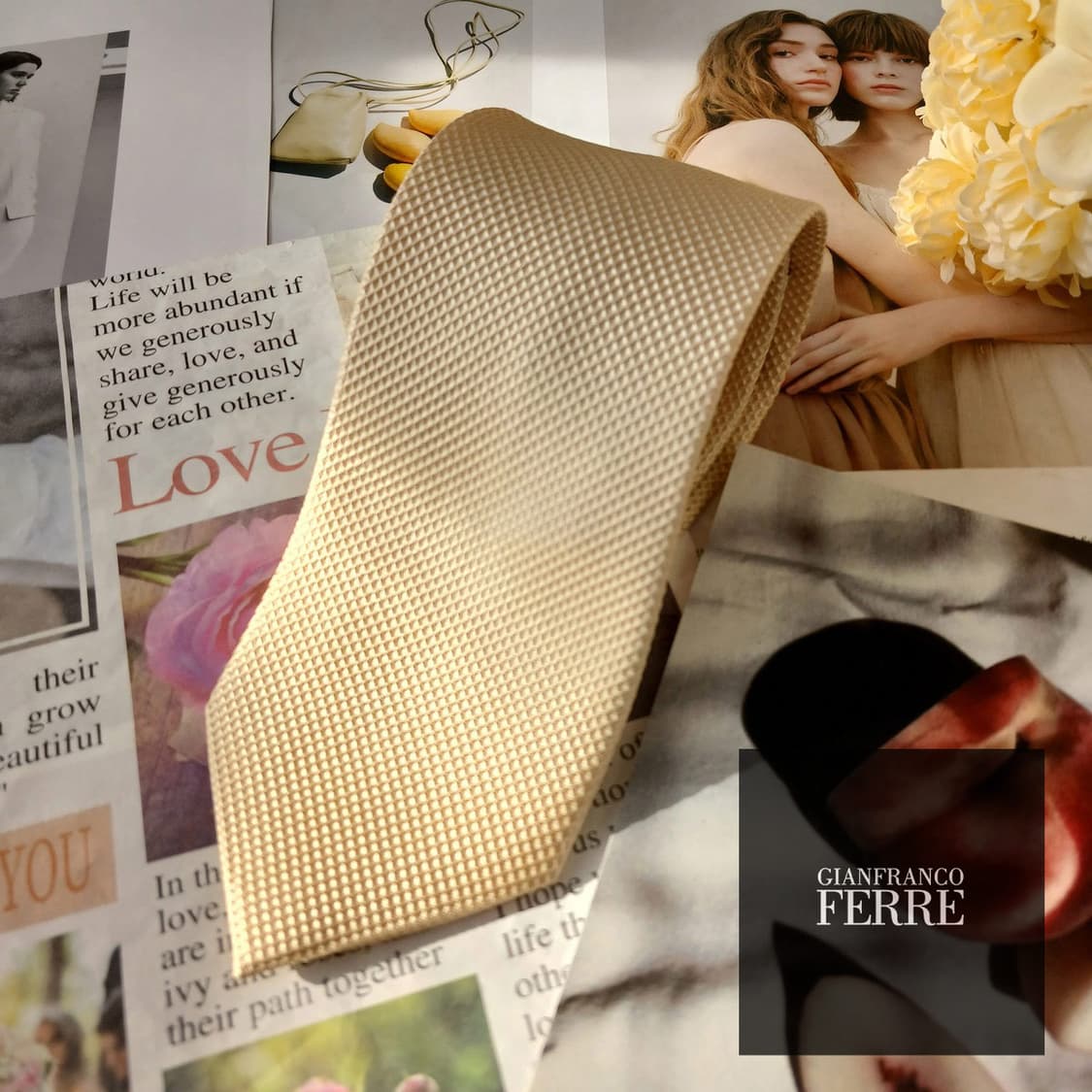 지안프랑코 페레 실크 아이보리 넥타이 8.7cm A+등급 A19486
 상품이미지2