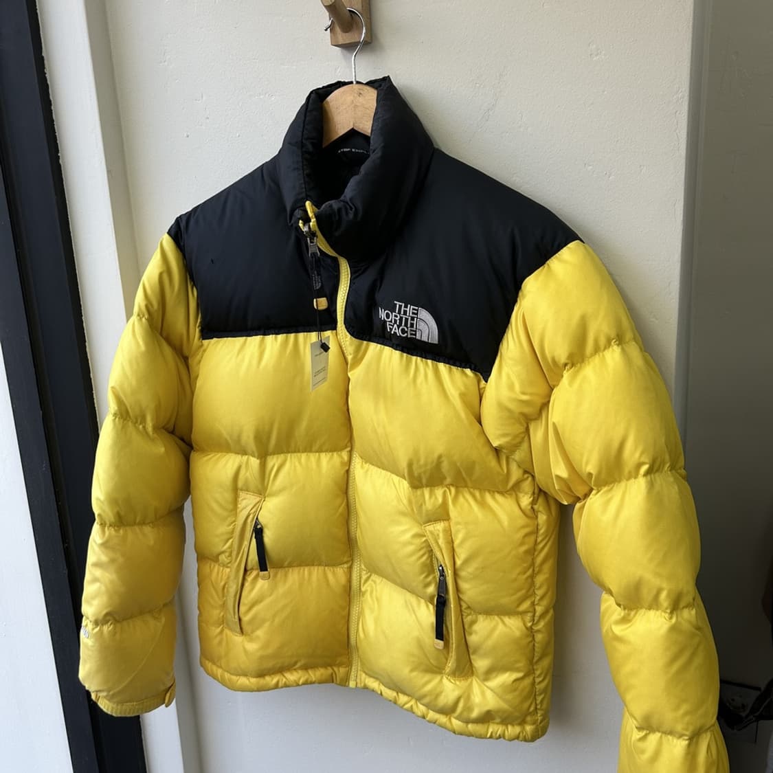 15811 - 노스페이스 눕시 700 옐로우 패딩 상품이미지2