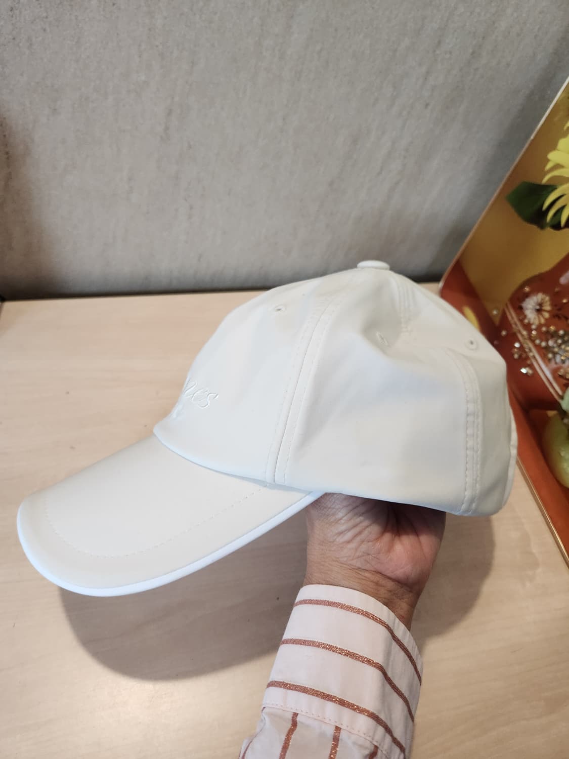 “PHANES 화이트 볼캡🤍 미니멀 데일리룩 필수템” 상품이미지4