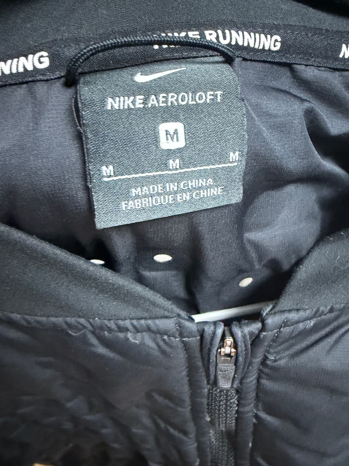 나이키 에어로로프트 자켓 블랙 상품이미지3