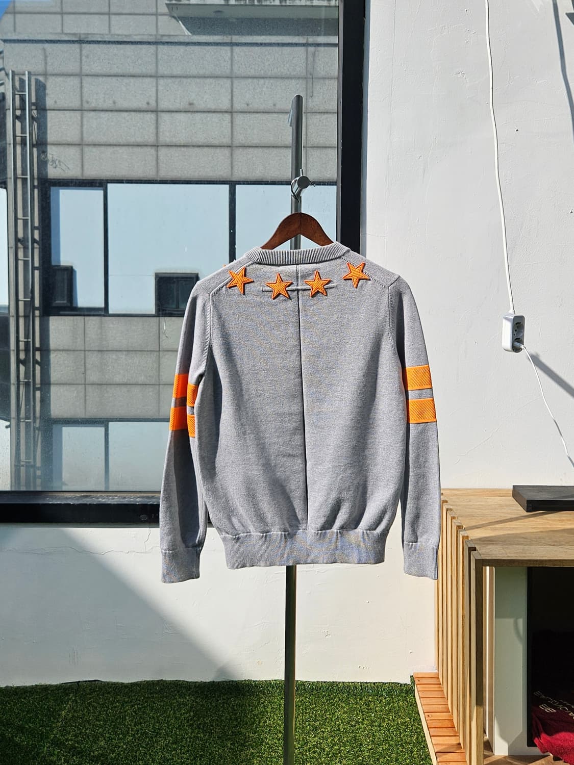 지방시 스타 패치 니트 상품이미지2