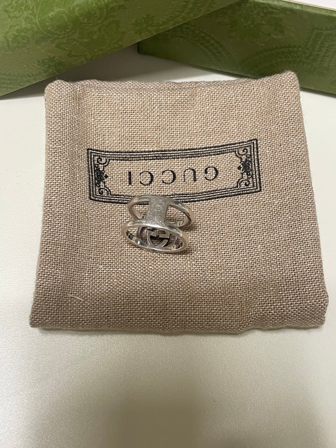 구찌 인터로킹 G 와이드 오픈 밴드 실버 링 반지 상품이미지4