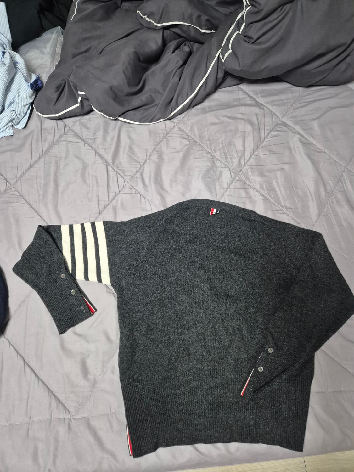 톰브라운 캐시미어 가디건 상품이미지5