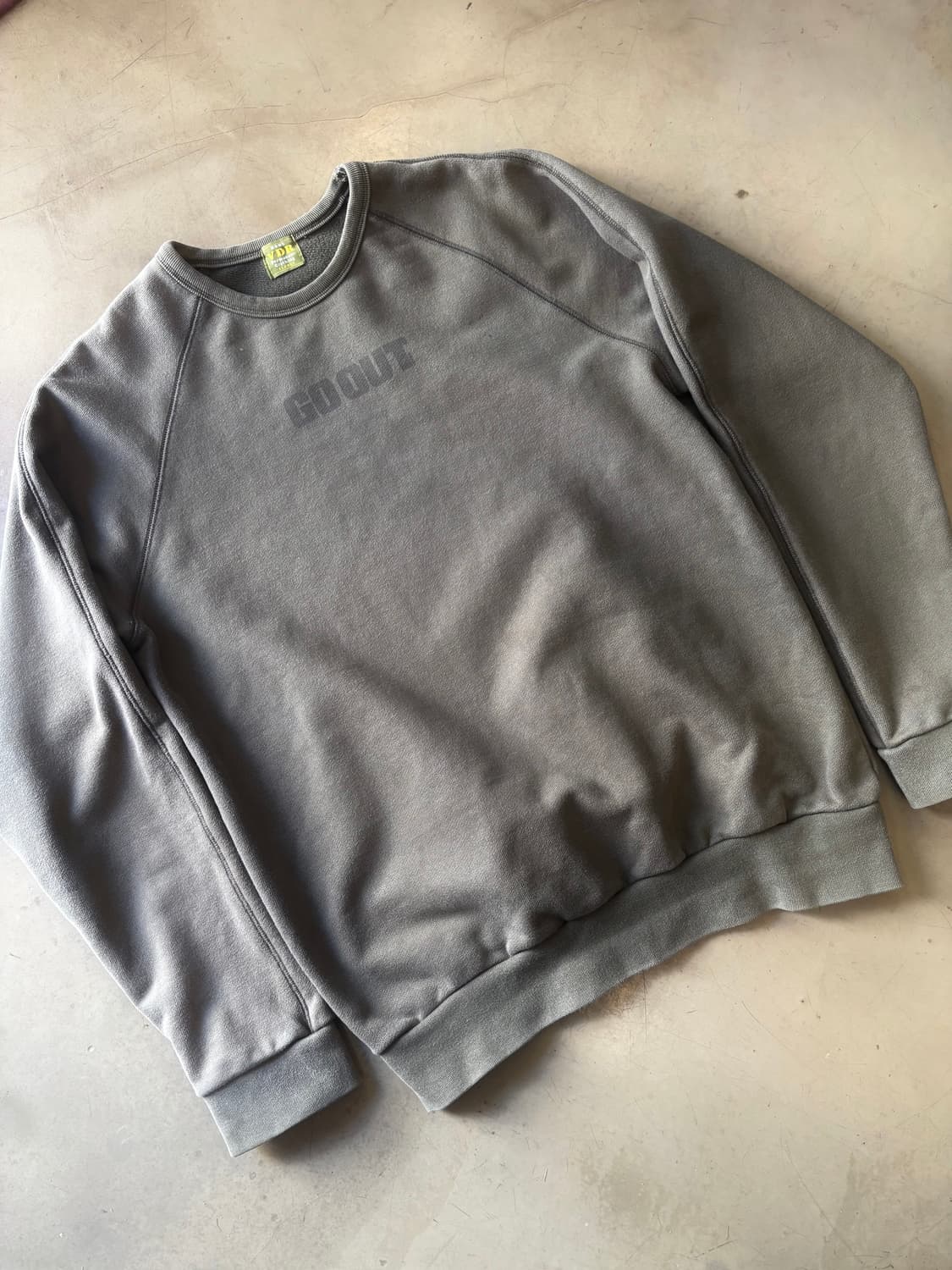 VDR 맨투맨 카키 상품이미지1