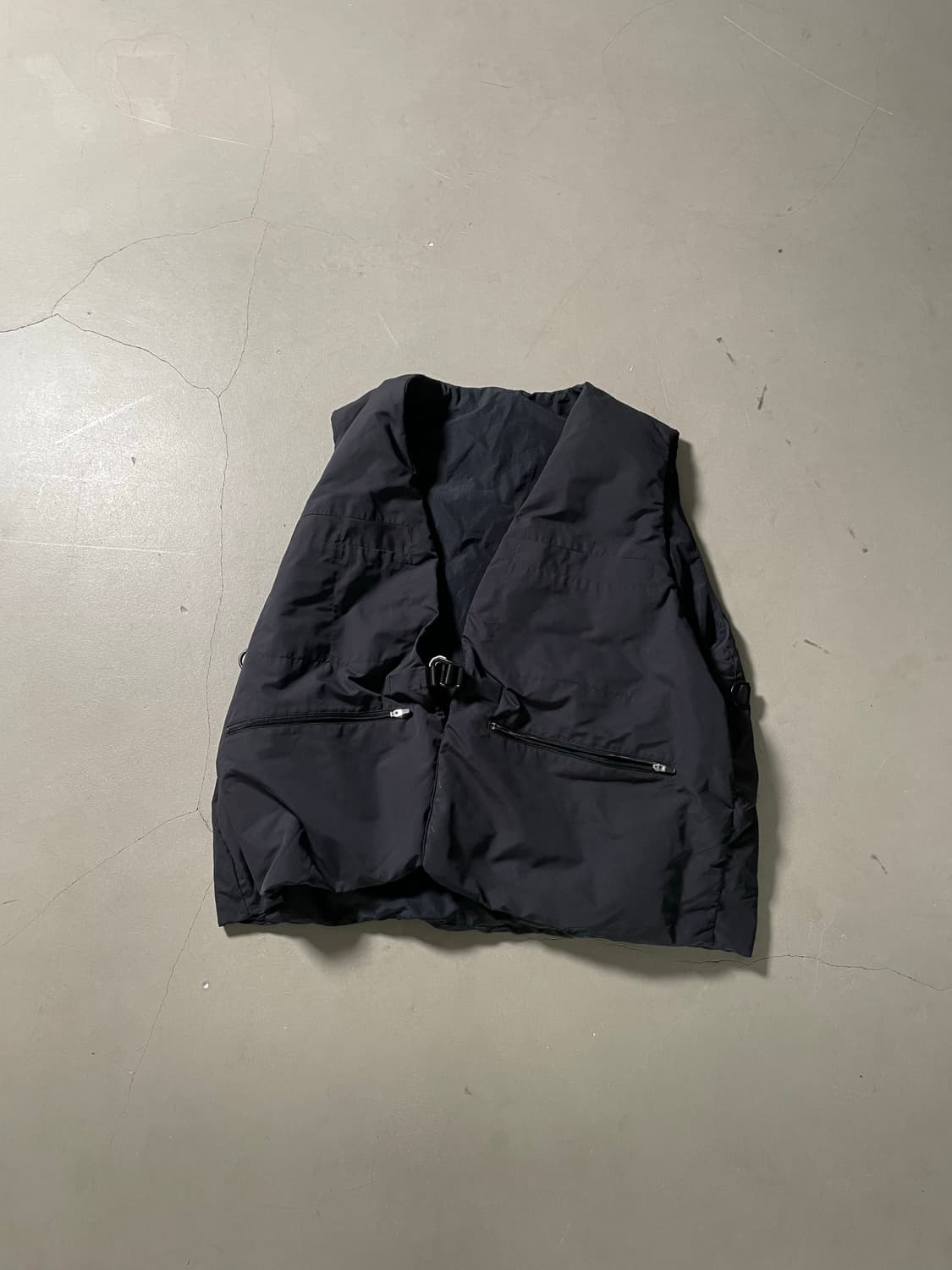 에토스 Reversible Duck Down Utility Vest 상품이미지1