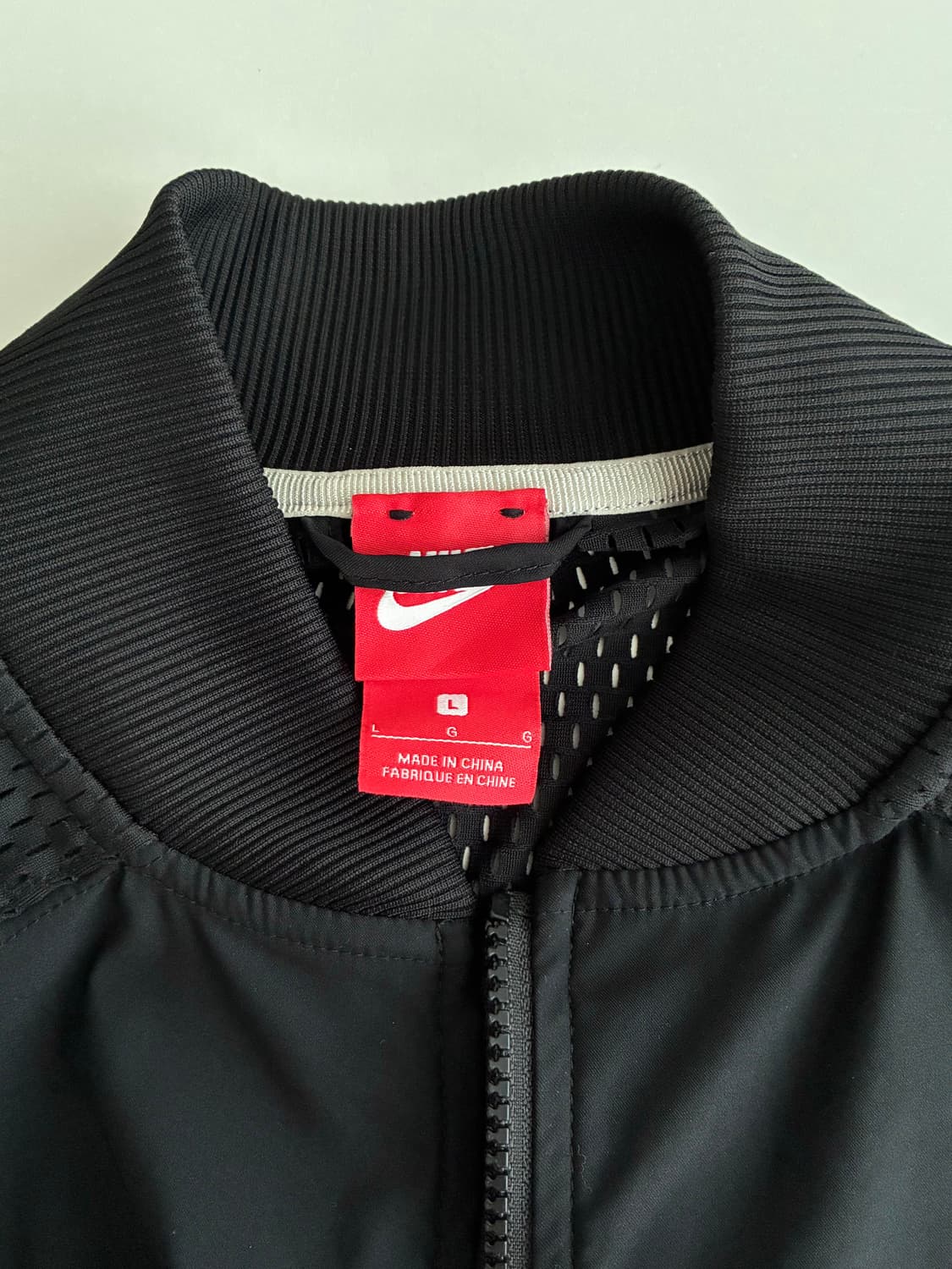 L) 나이키 여성 메쉬 크롭 봄버 자켓 블랙 상품이미지5