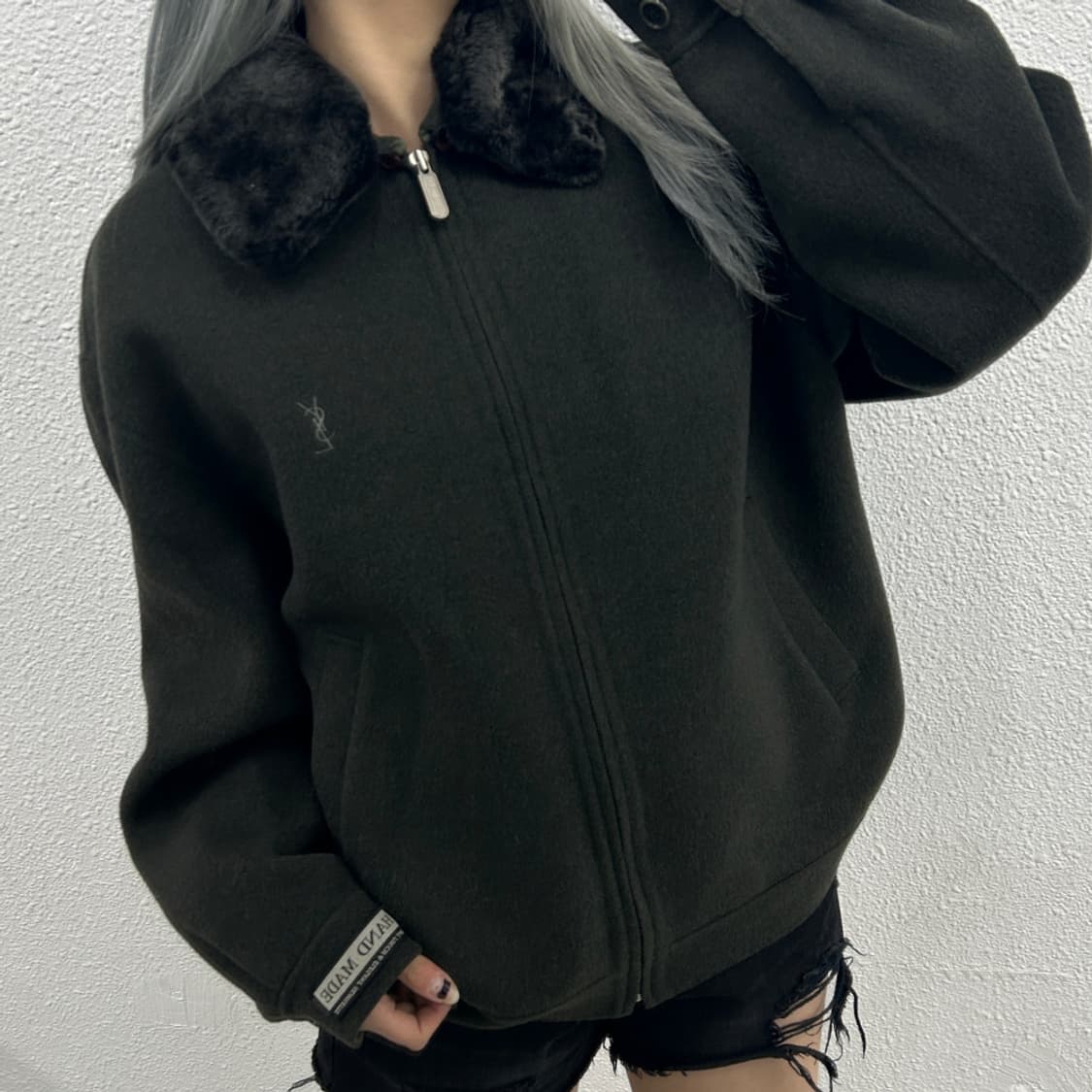 입생로랑 스몰로고 퍼 카라 딥카키 자켓 105 상품이미지1