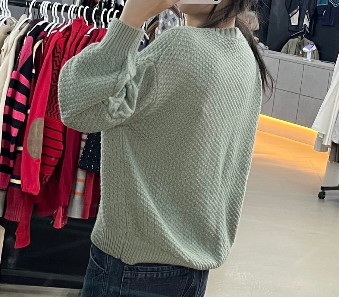 얼스뮤직 폼폼 꽈베기 니트 상품이미지2