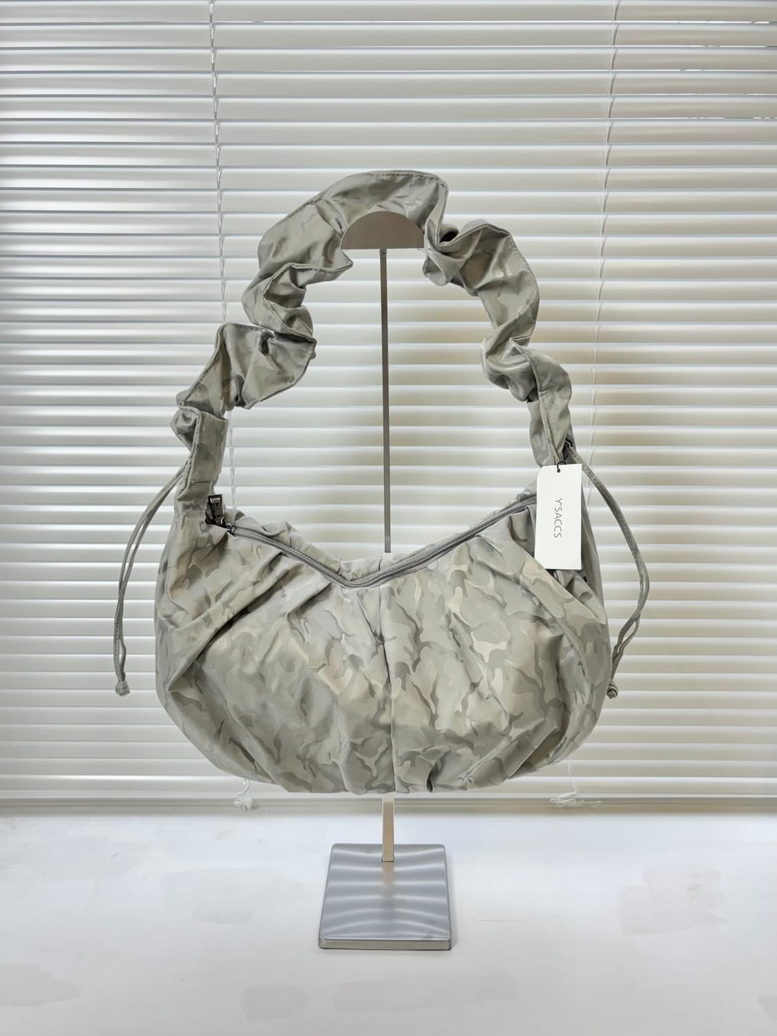 Y’SACCS 요지야마모토 카모 셔링 숄더백 상품이미지2