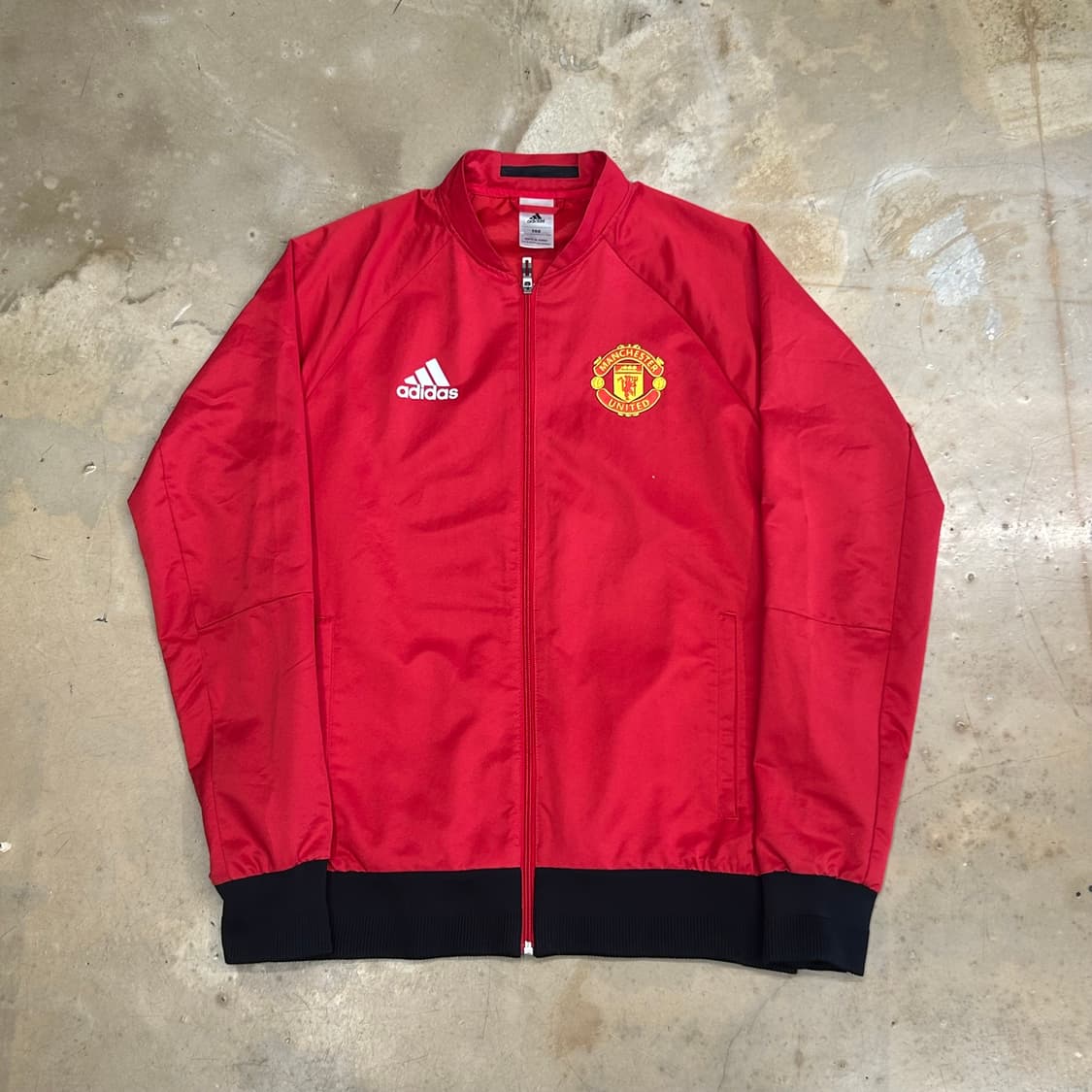 105 아디다스 맨체스터 유나이티드 레드 바람막이 상품이미지2