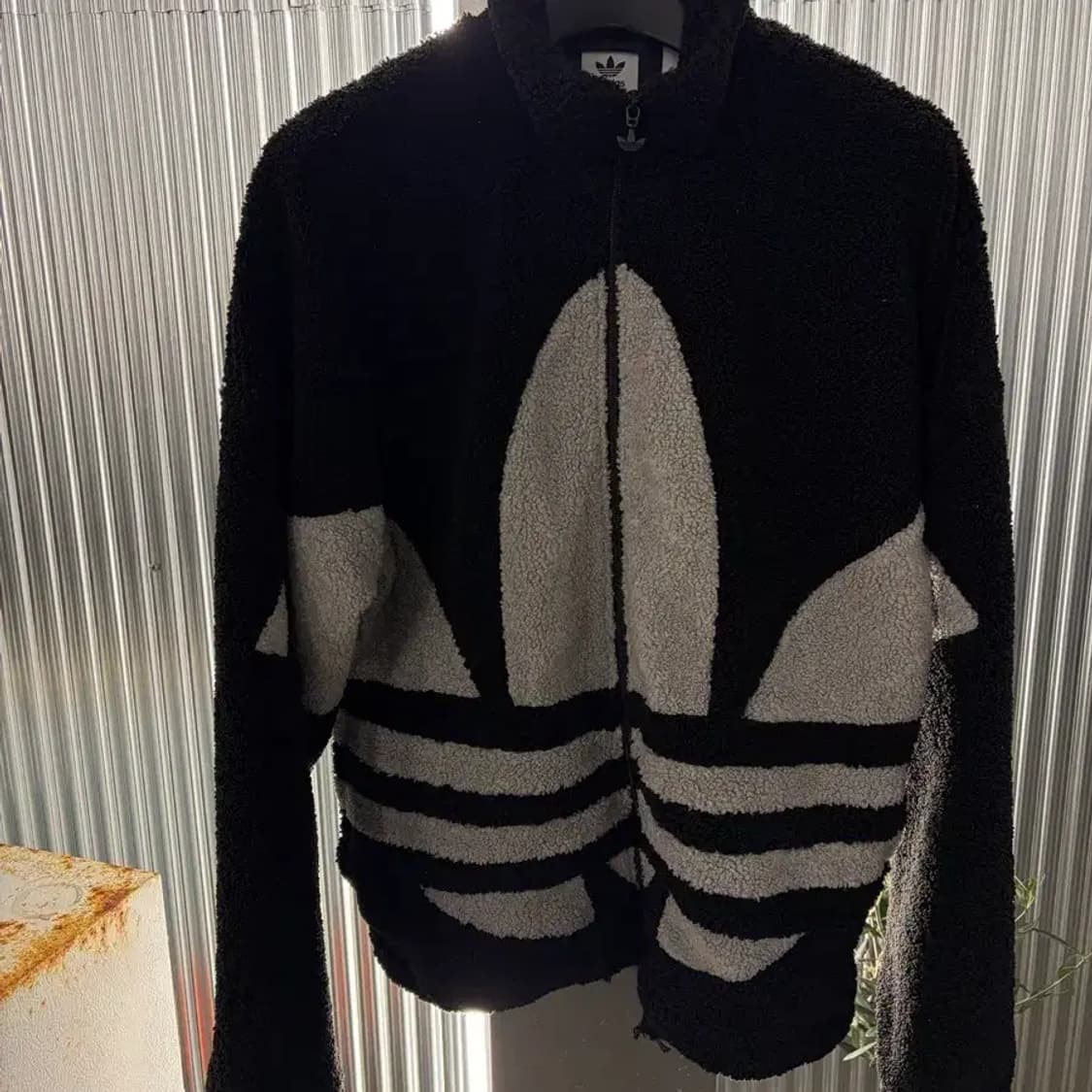 Adidas fleece heavy jacket XL 상품이미지2