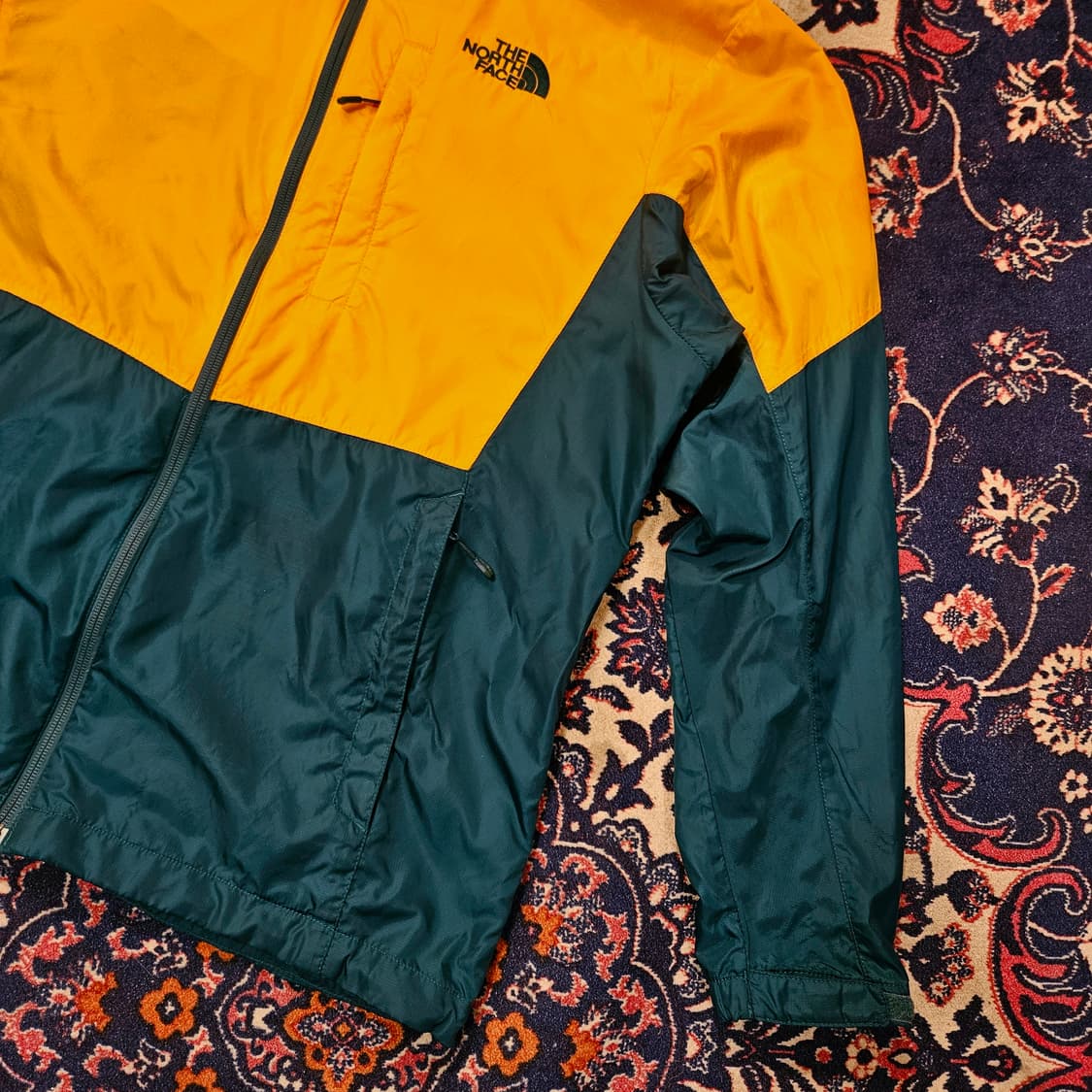 노스페이스 빈티지 컬러블럭 경량 바람막이 자켓 상품이미지3
