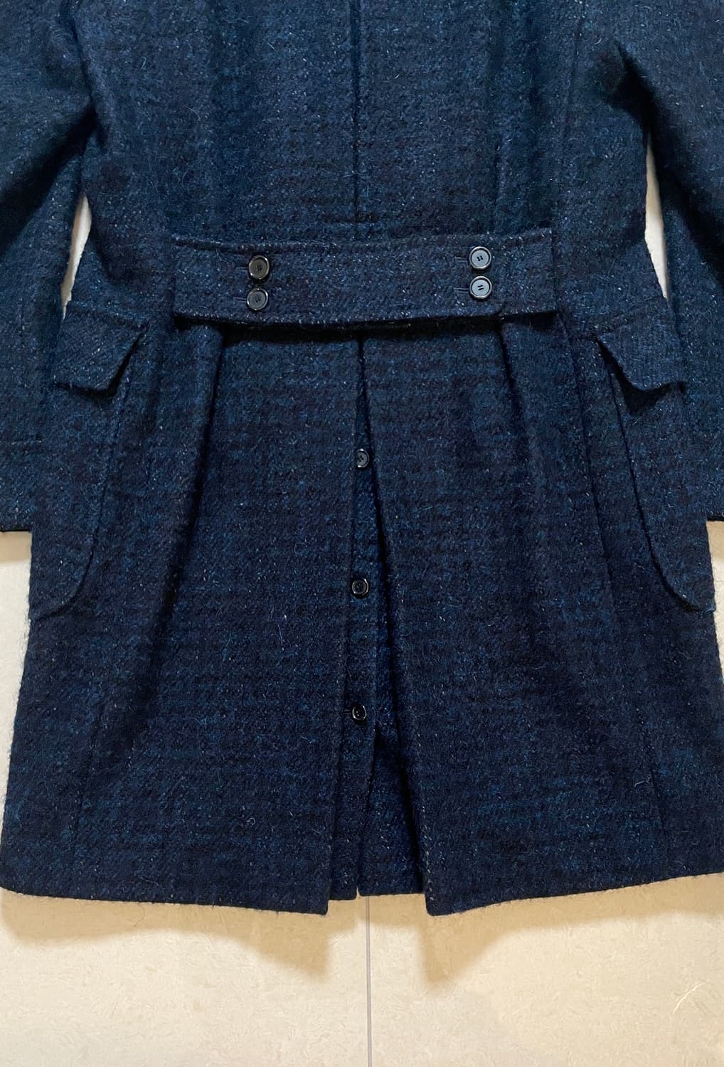 [48] 맨온더분 네이비 부클레 더블 폴로 코트 상품이미지5