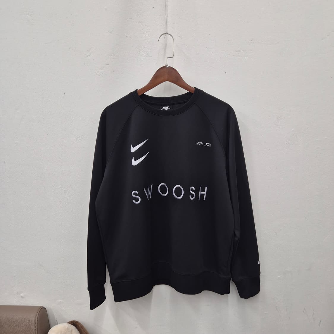 나이키 스우시 맨투맨 상품이미지1