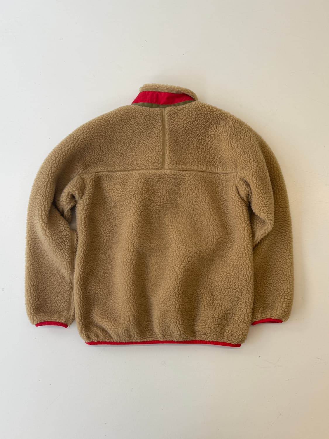 Patagonia 클래식 레트로X 자켓 (내추럴/레드 배색) 상품이미지4