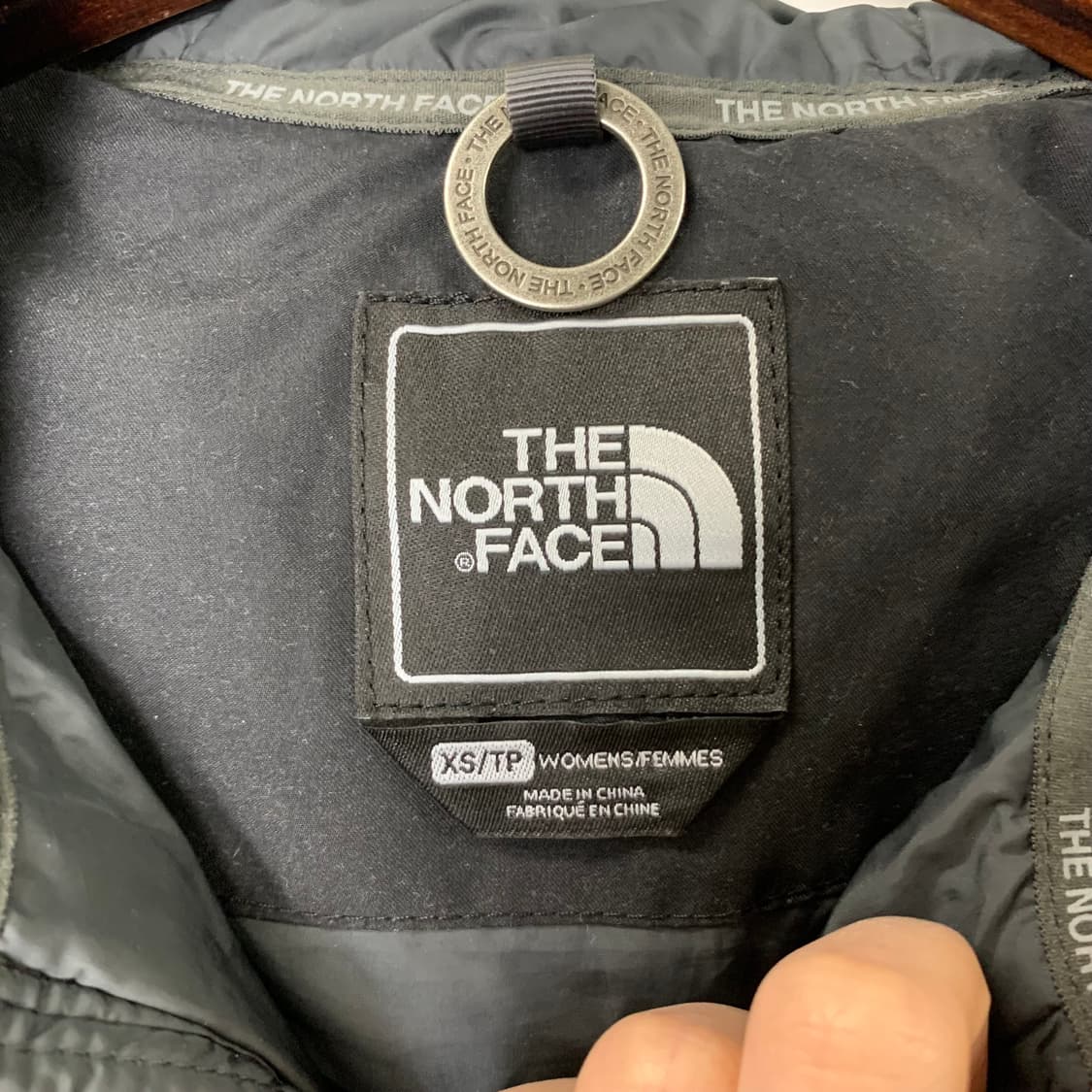 노스페이스 울프죠 블랙 다운 패딩 상품이미지7