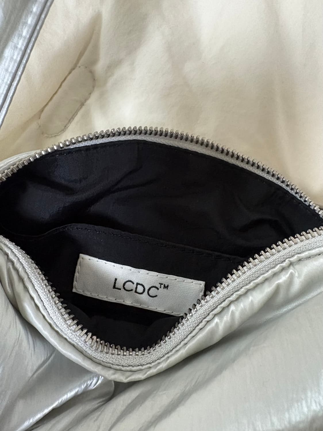Lcdc 아일릿 벨트백 실버 상품이미지9