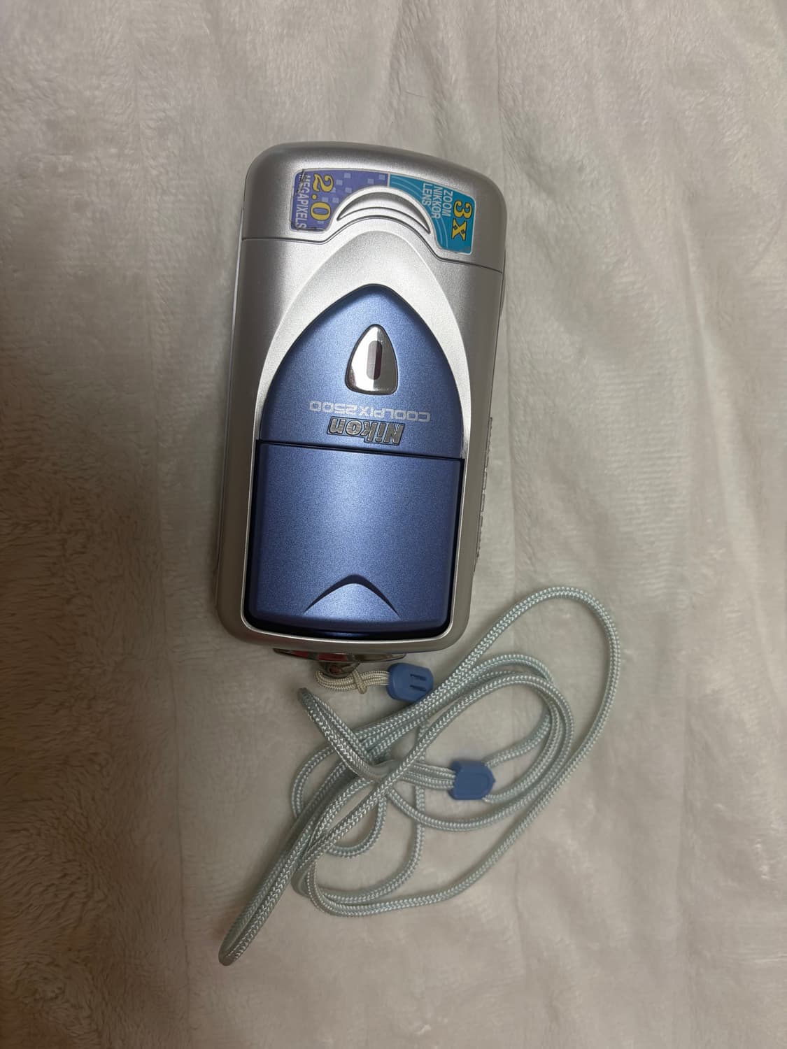 니콘 쿨픽스 2500 | 르세라핌 은채 • 황조지 디카 | coolpix 상품이미지1