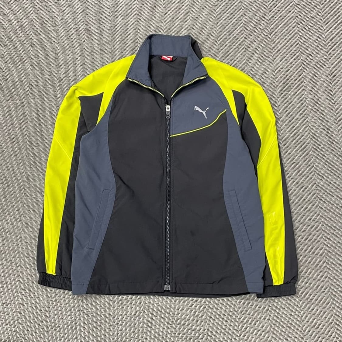 푸마 배색 바람막이 v0044 상품이미지1