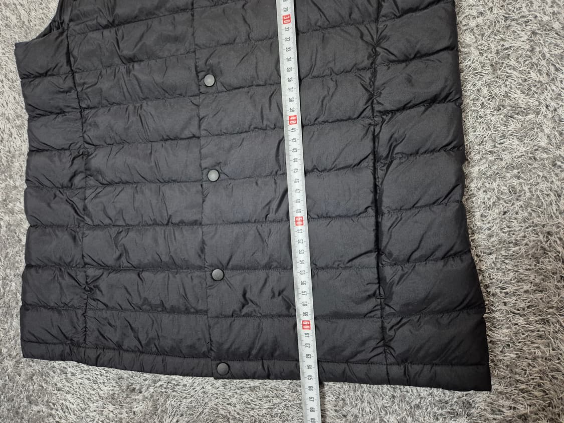 유니클로 남성 울트라라이트 다운조끼 M 상품이미지7