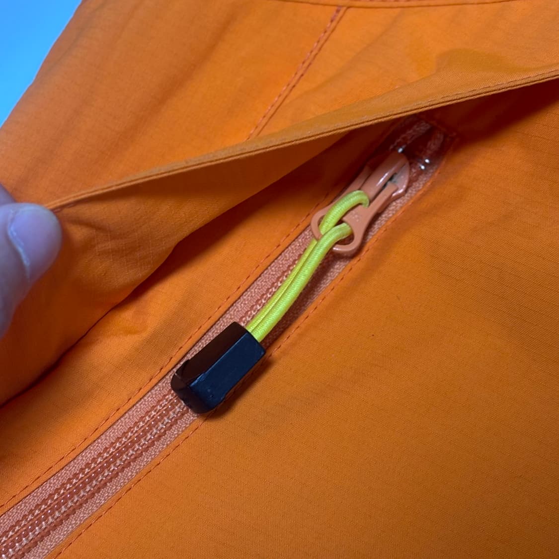 니데커 사운드 밸브 오렌지 테크니컬 스노우 재킷 상품이미지4