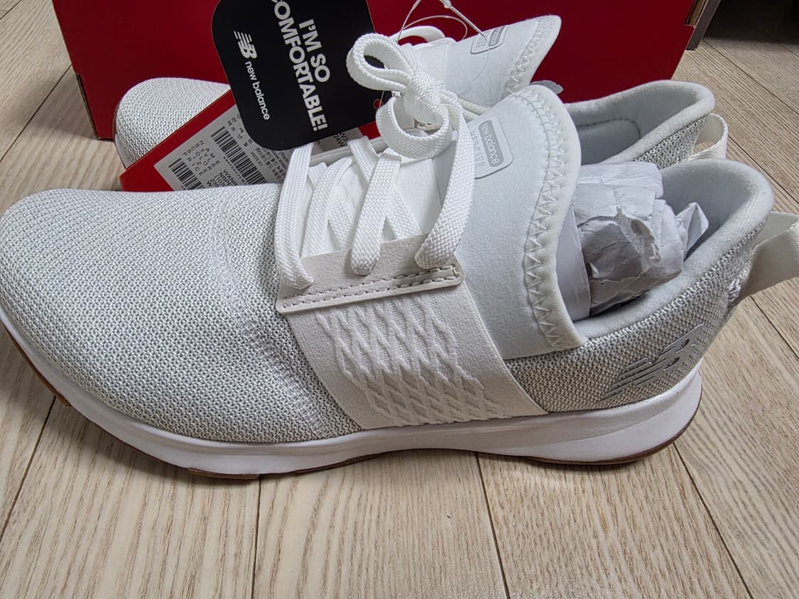 뉴발란스 와이드 화이트 운동화 상품이미지1