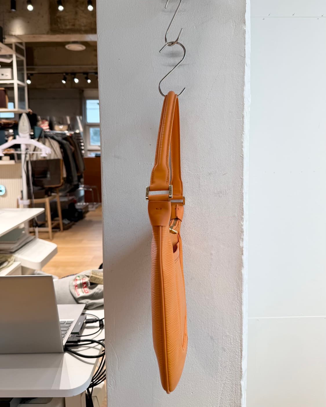 루이비통 오렌지 에삐 맛시 숄더백  상품이미지5