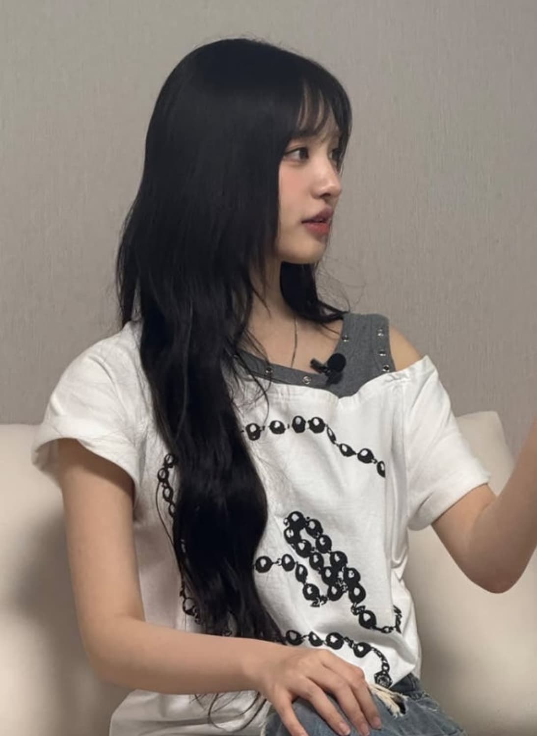 (아이브 리즈 착용) 팬시클럽 로저리 노이어 티 상품이미지2