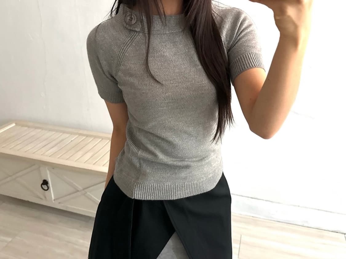 Courrèges Gray Shimmer Half Sleeve Knit 상품이미지2